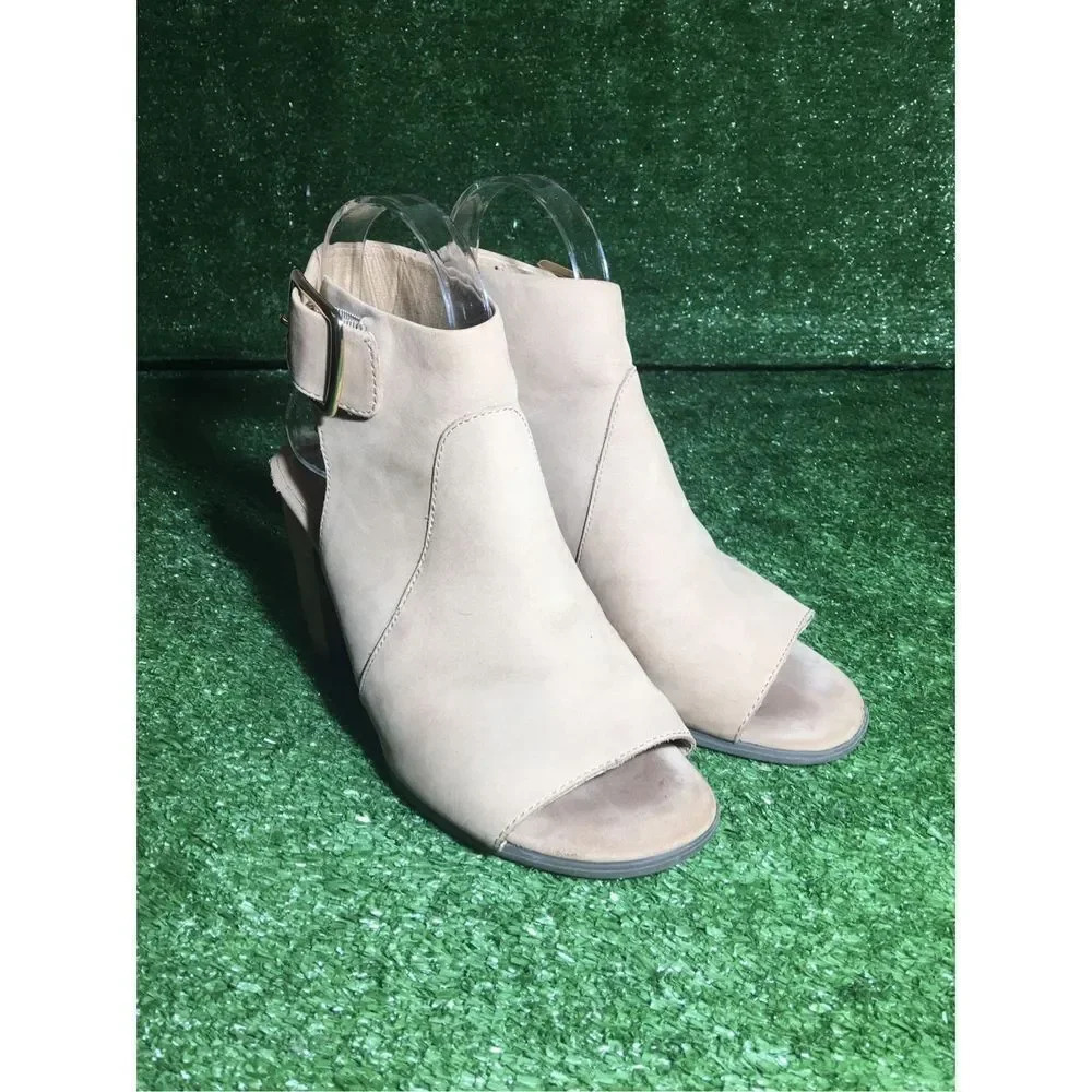 Womens Vionic heels/sandals size 7 Blakey suede orthopedic open toe buckle